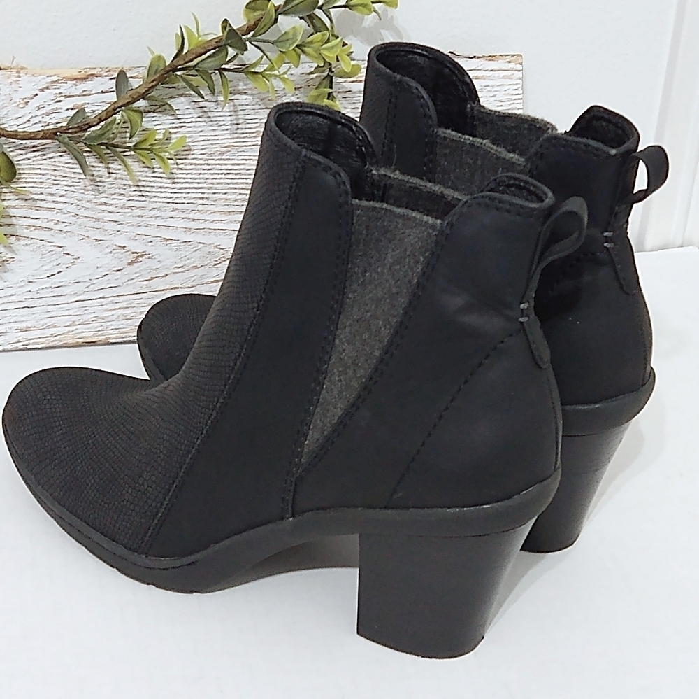 Bare Traps Black Dasha Ankle Boots Sz 10M - Picture 5 of 7